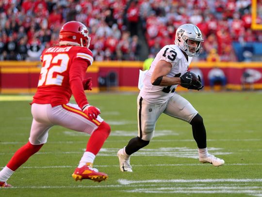 Raiders Fall to Chiefs After a Five Turnover Game