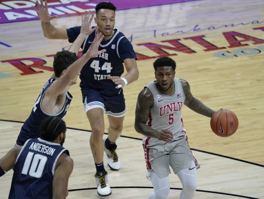 Rebels Fall To Utah State 83-74: Snap 5-game Winning Streak