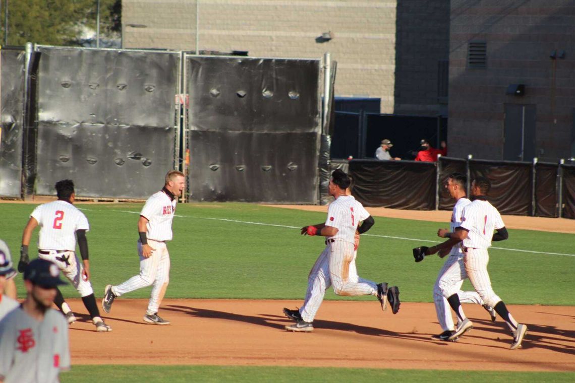 UNLV Baseball Overcomes a 5 Run Deficit to Beat Fresno State in Extra Innings 10-9