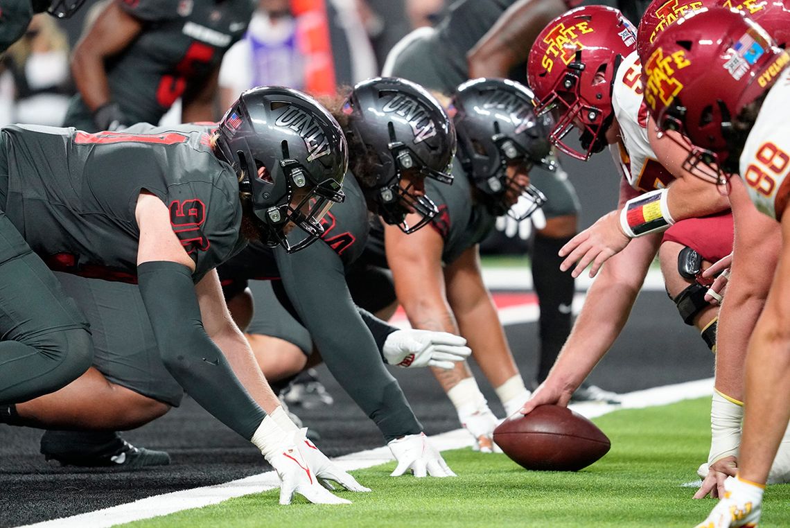 UNLV Football drops to 0-3 following blowout loss to No. 14 Iowa State