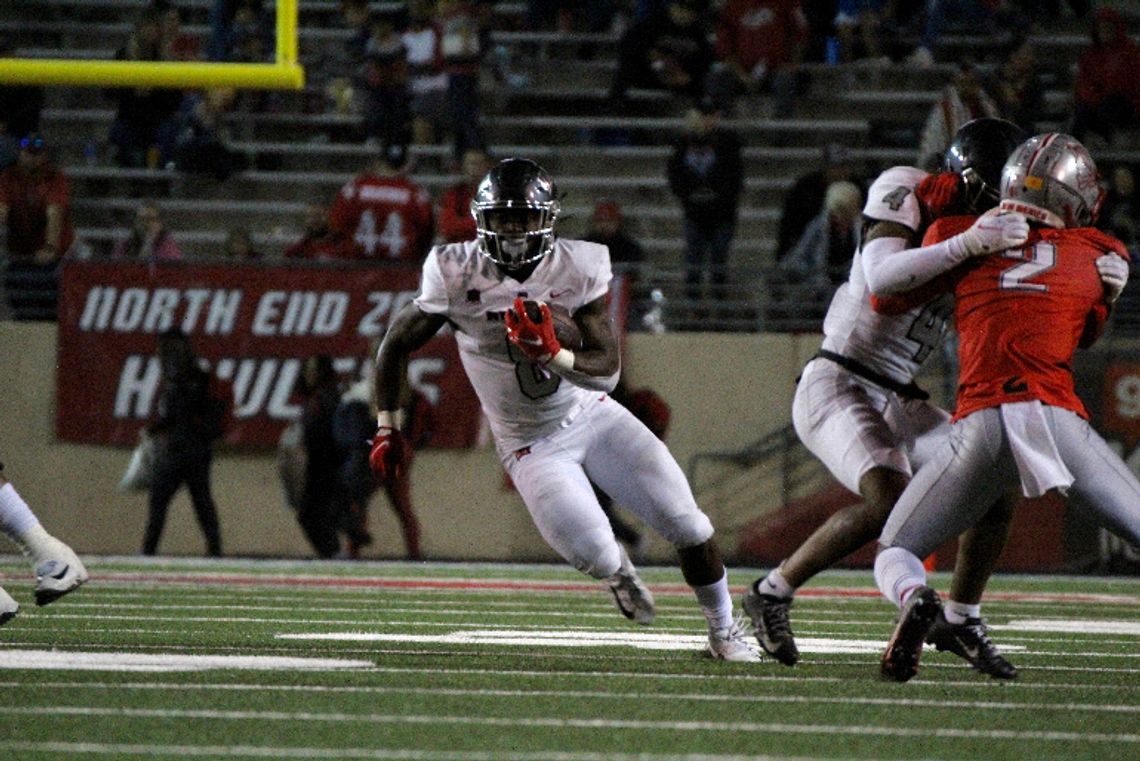 UNLV Football Earns First Victory Under Marcus Arroyo Era 