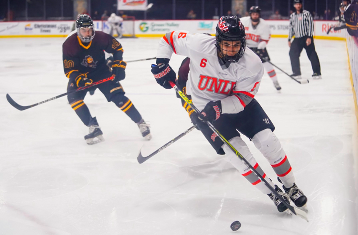 UNLV Hockey Wins 11th Straight, Beats Arizona State 8-1